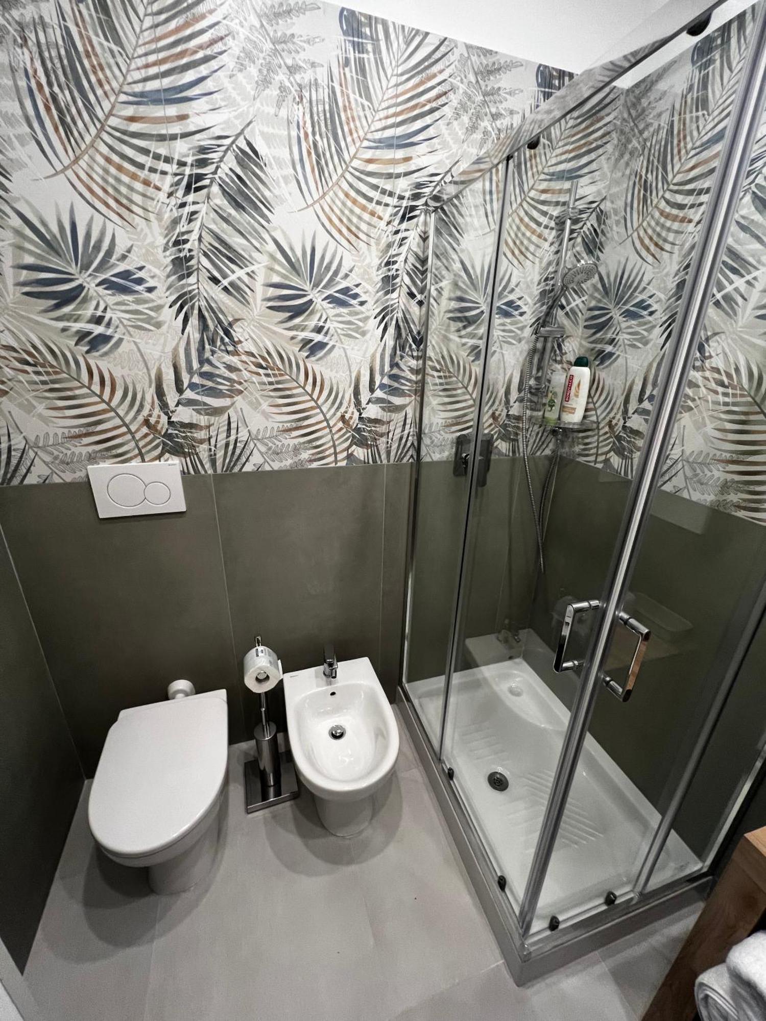 Love4Rome Guest House Esterno foto